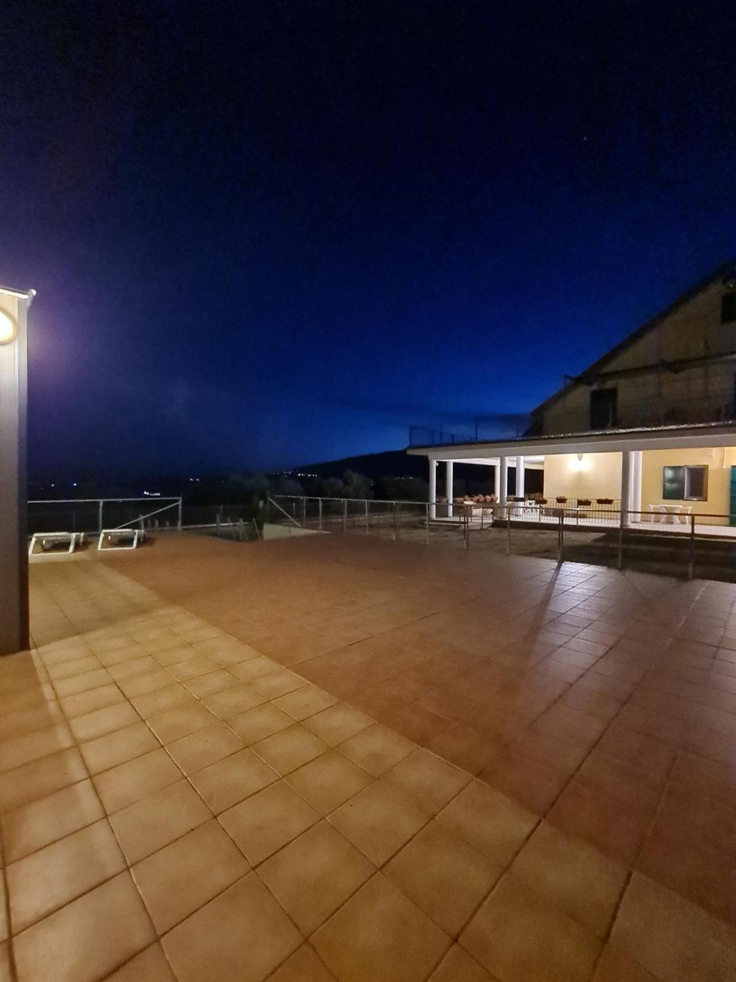 B&B La Petrosa Frascineto Ngoại thất bức ảnh